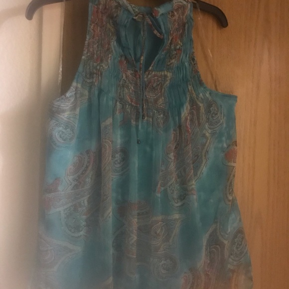 Sleeveless Aqua and Multicolor/Print Top - Picture 4 of 8